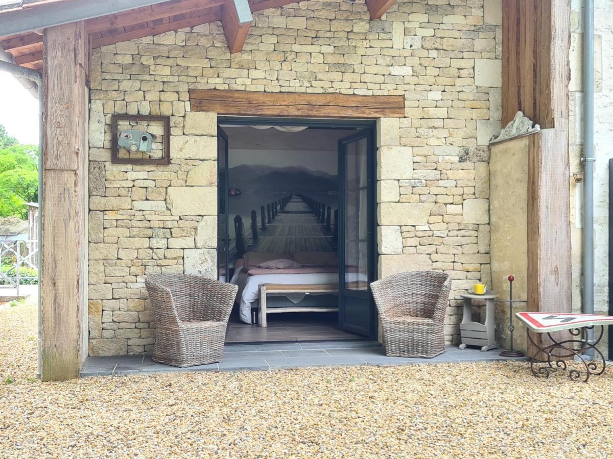 Le P'Tit Nid De Gabriel Bed & Breakfast Les Touches-de-Périgny Dış mekan fotoğraf