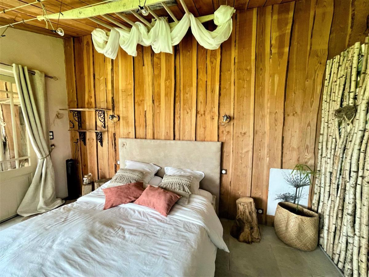 Le P'Tit Nid De Gabriel Bed & Breakfast Les Touches-de-Périgny Dış mekan fotoğraf