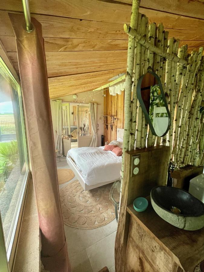 Le P'Tit Nid De Gabriel Bed & Breakfast Les Touches-de-Périgny Dış mekan fotoğraf