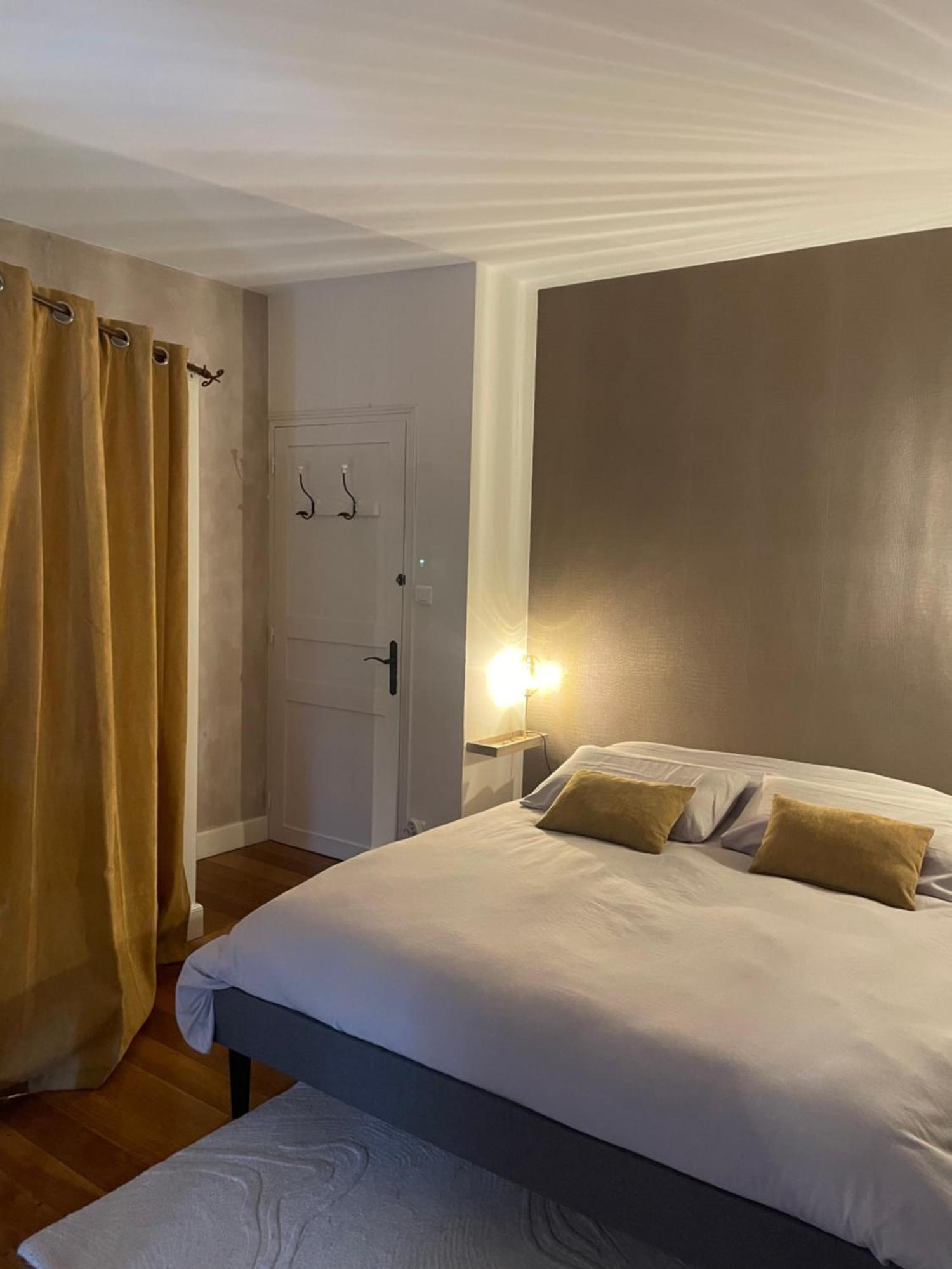 Le P'Tit Nid De Gabriel Bed & Breakfast Les Touches-de-Périgny Dış mekan fotoğraf