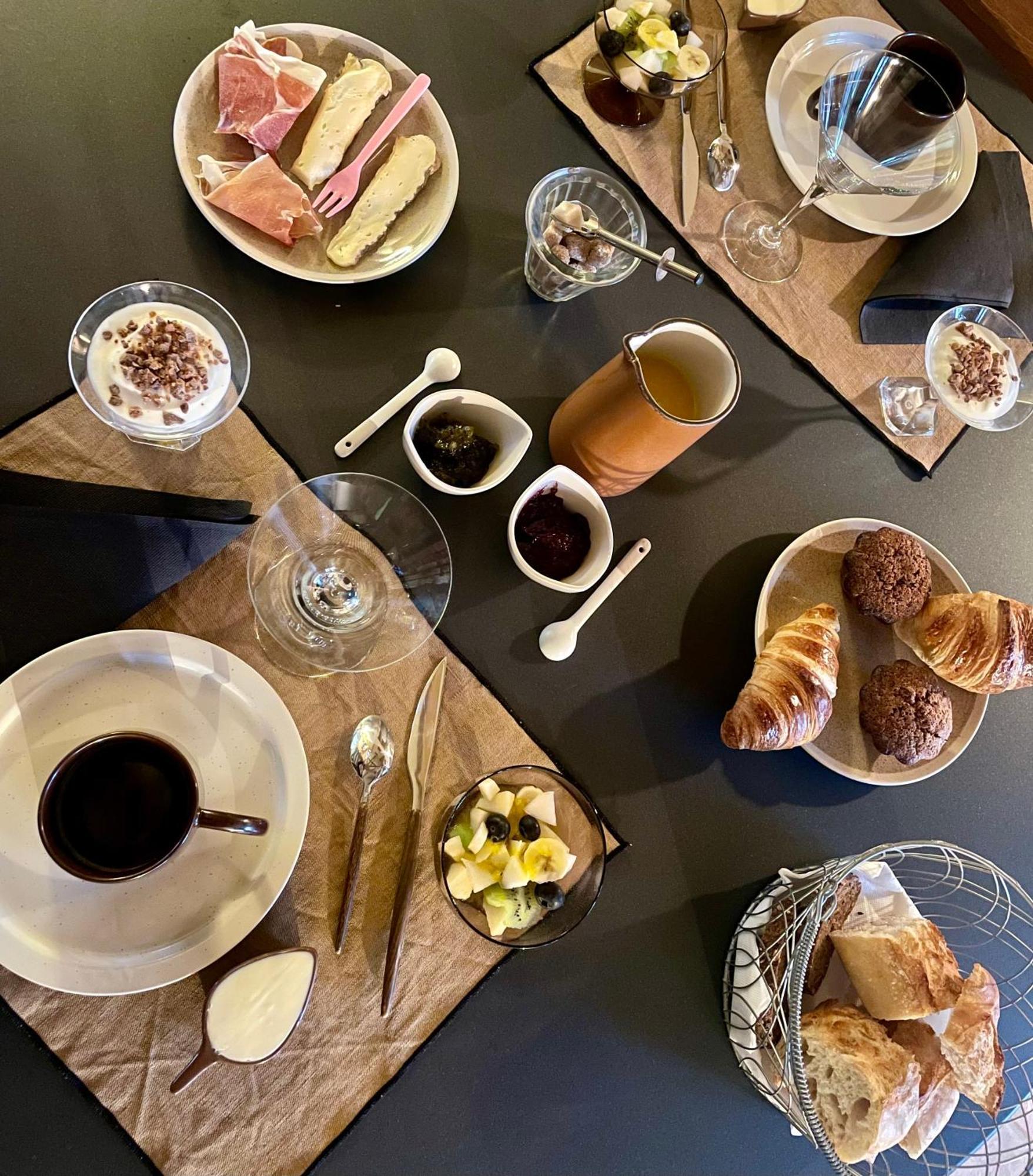 Le P'Tit Nid De Gabriel Bed & Breakfast Les Touches-de-Périgny Dış mekan fotoğraf